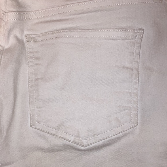 White denim shorts - Picture 4 of 5